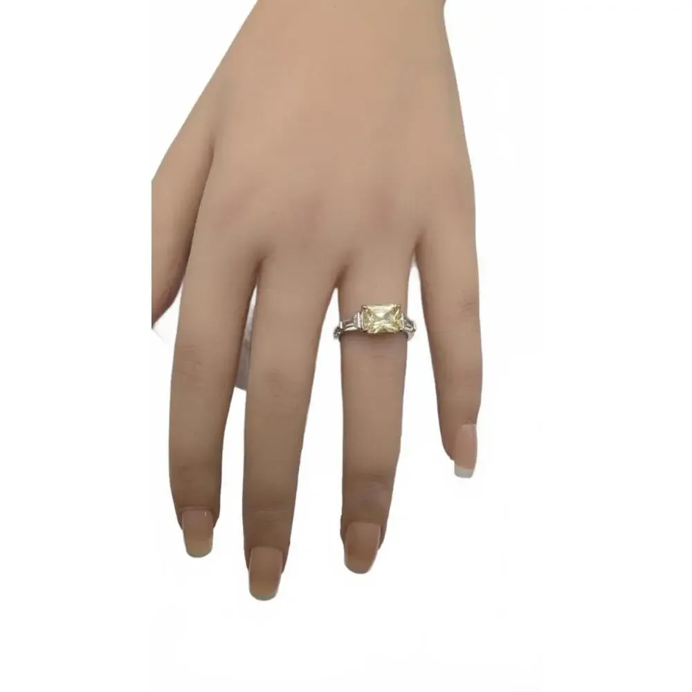Elegant Vintage-Style Yellow Stone Ring Size 6 - Picture 1 of 7